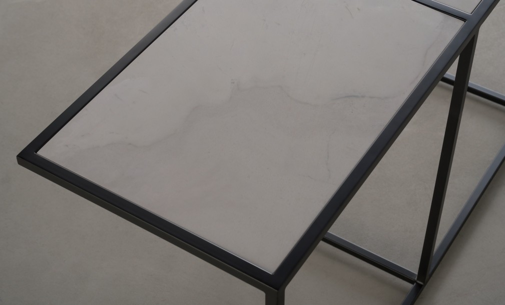 Kazuno Console Table