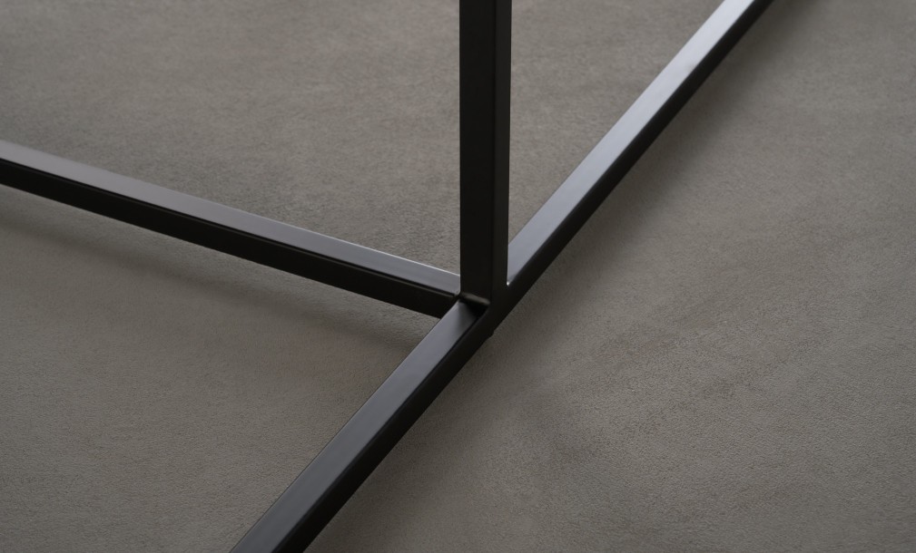 Kazuno Console Table