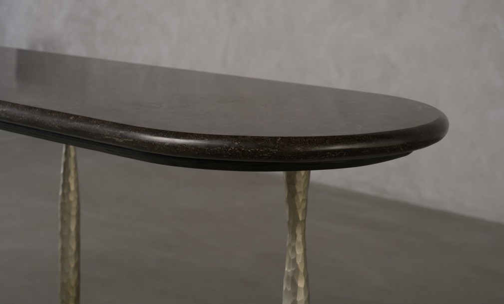 Chiba Console Table