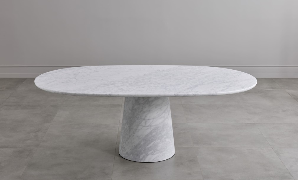 Uno Carrara oval dining table M