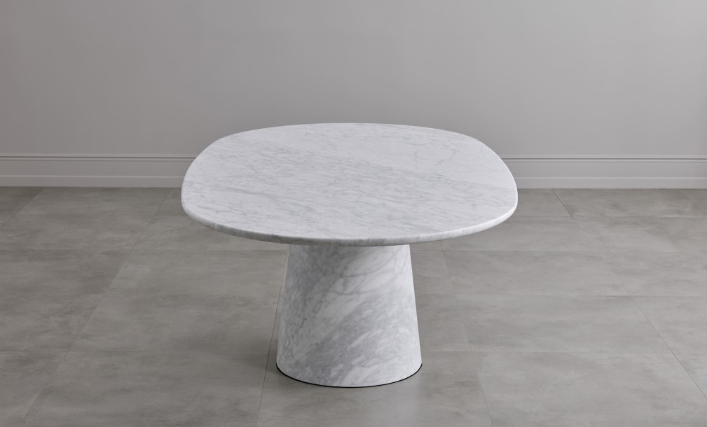 Uno Carrara oval dining table M