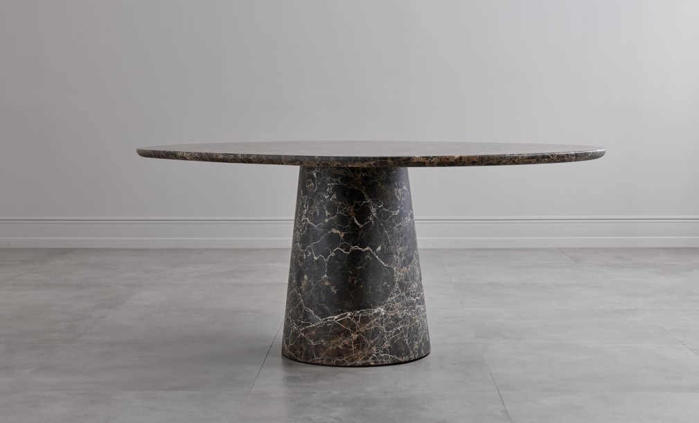 Uno Dark Emperador oval dining table M