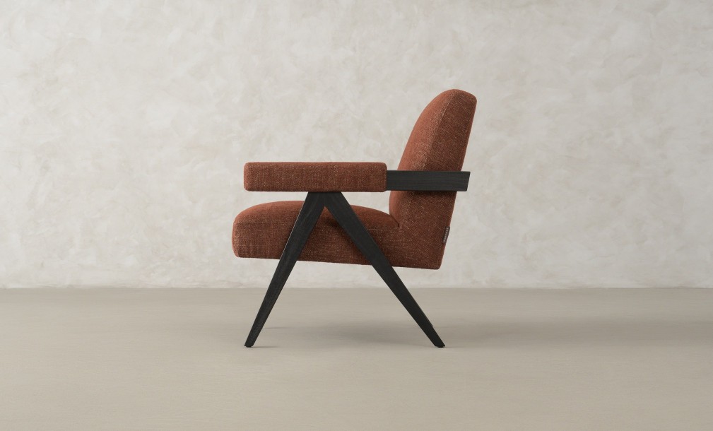 Bowie Armchair (Fabric Lola 501)
