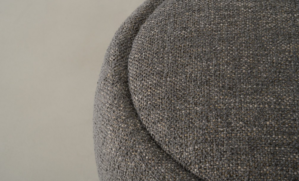 Tommy Ottoman (Fabric Lola 455)