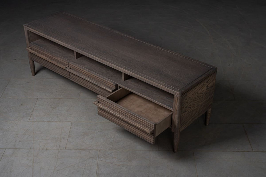 Lines Media Console Table With 3 Drawers