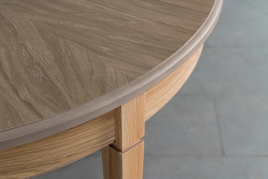 Phoenix Round Folding Dining Table (Color: Oak light (veneer))