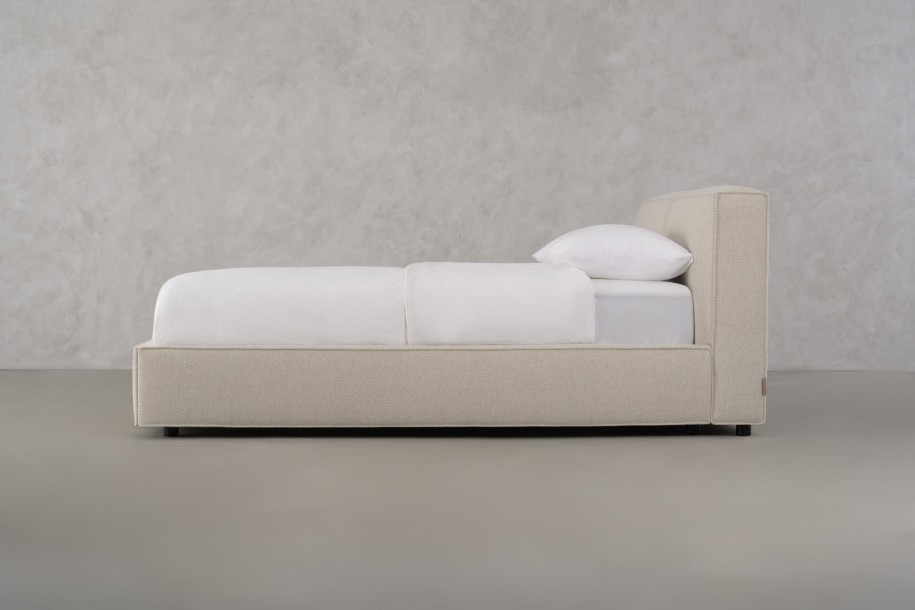 Navarra Bed 201x161 cm (fabric FH7A)