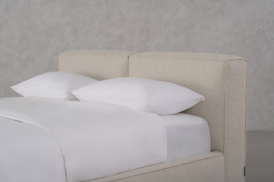 Navarra Bed 203x181 cm (fabric FH7A)