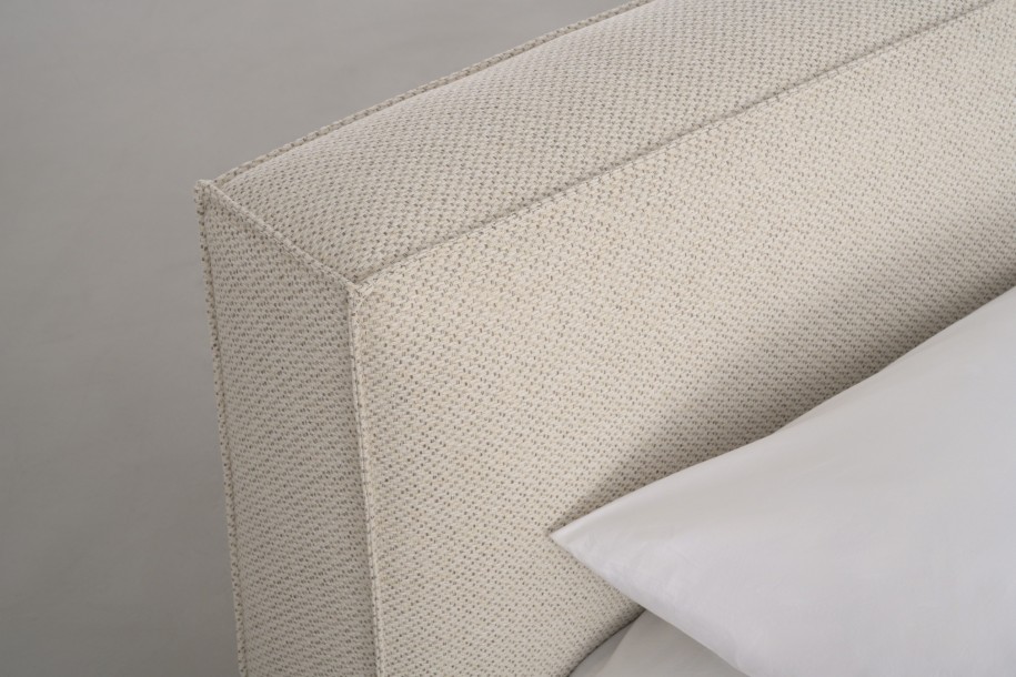 Navarra Bed 203x181 cm (fabric FH7A)