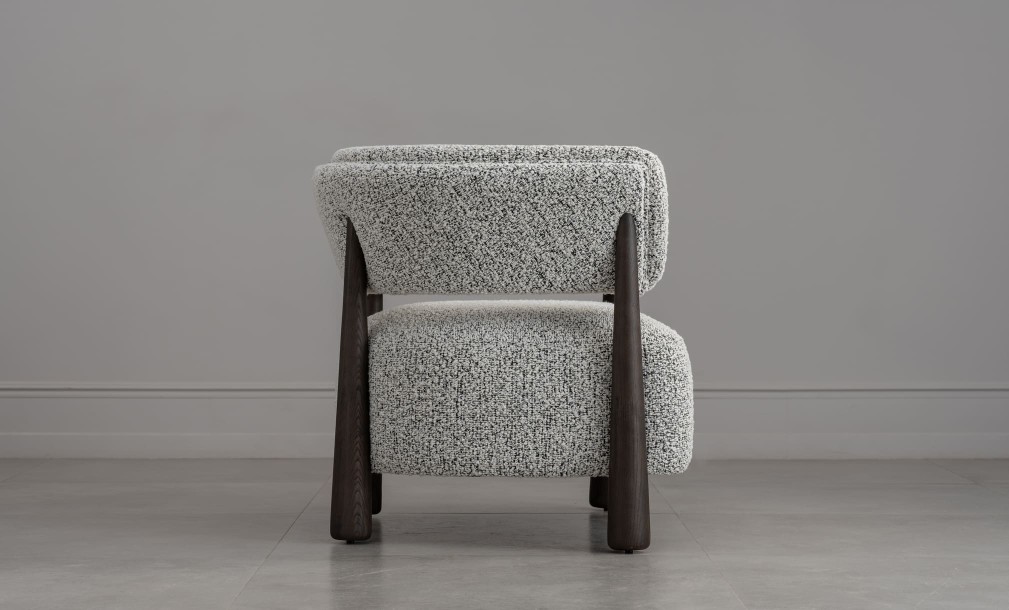 Lauren Armchair (A3111 col 9A)