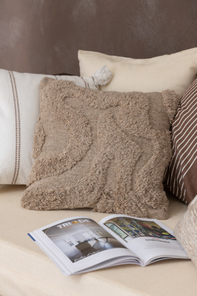 Tufted Curves Wool Beige Cushion