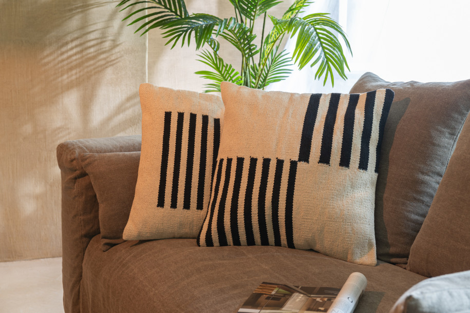 Blank II Cushion