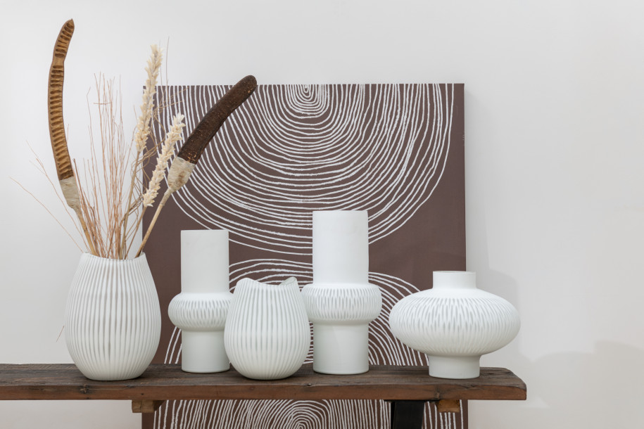 Stripe Ball Glass White Vase L