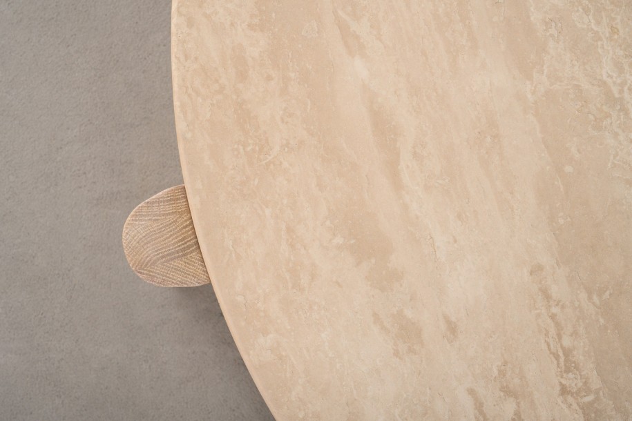 Pebble Coffee Table L Stone top D110