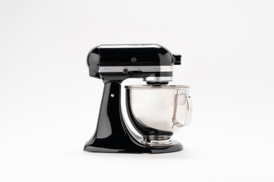 KitchenAid Artisan 4.8L Tilt-head Stand Mixer Onyx Black