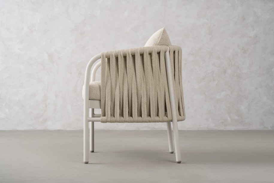 Taormina Light Outdoor Dining Armсhair Haze Sandy