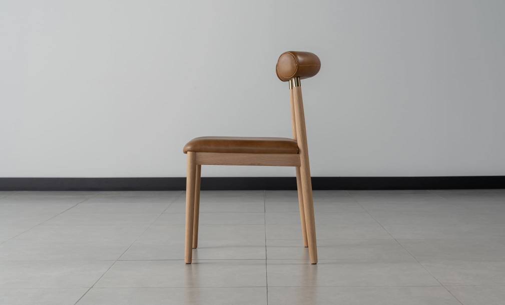 Naomi Dining Chair Light oak / Leather