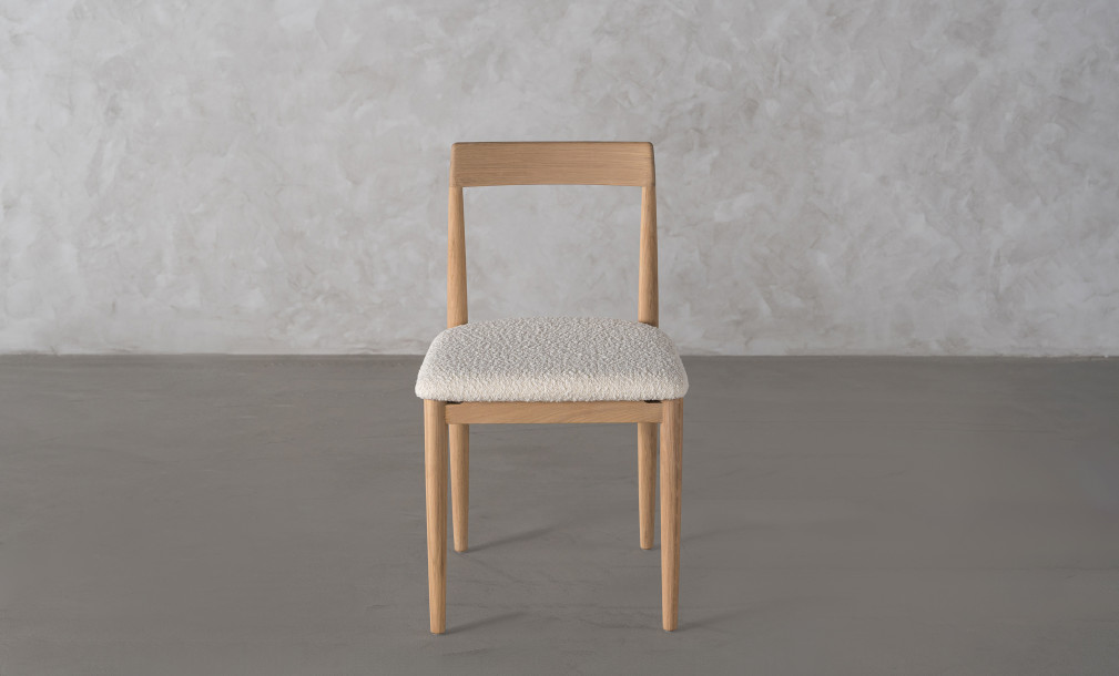 Edges Dining Chair (light oak/boucle)