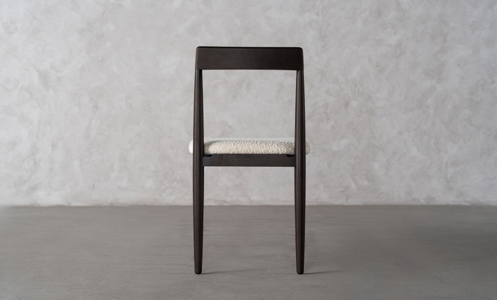 Edges Dining Chair (dark oak, boucle)