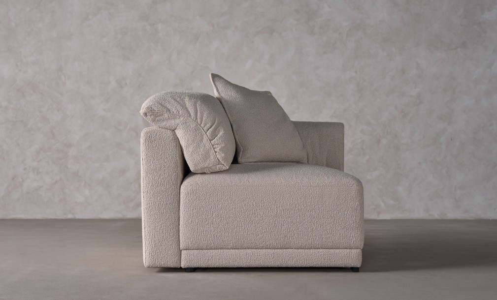 Nuvola Right Arm Sofa Section (Fabric: FIORD PLAIN col.102 (Cat. 3))