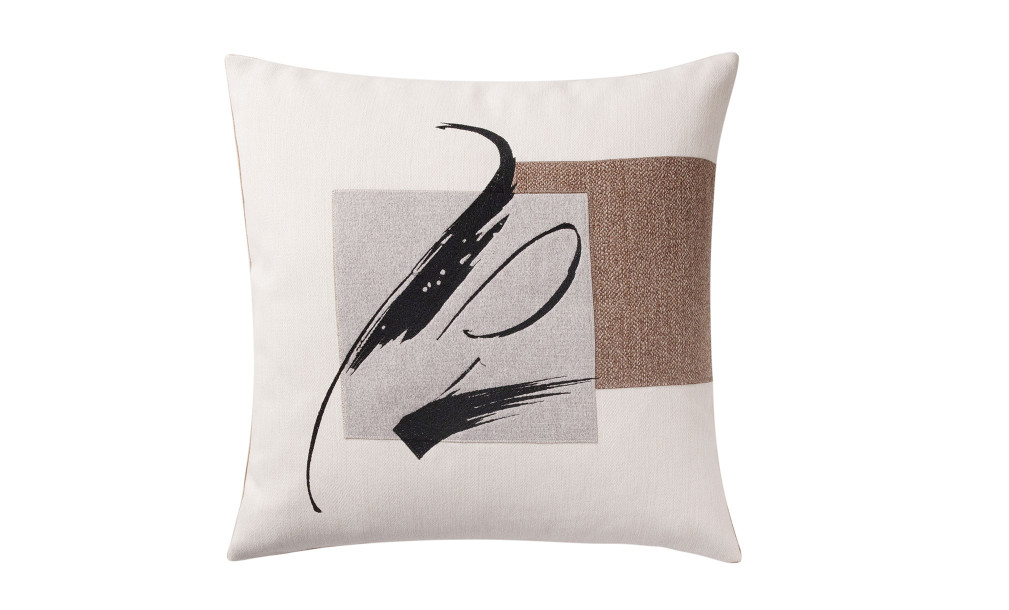 Elara Cushion