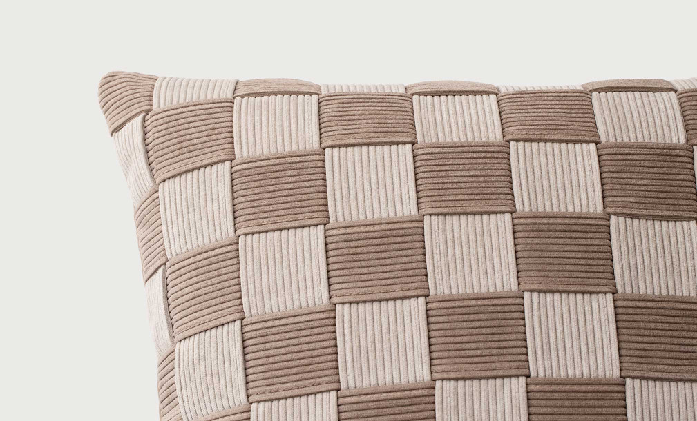 Peyton Cushion