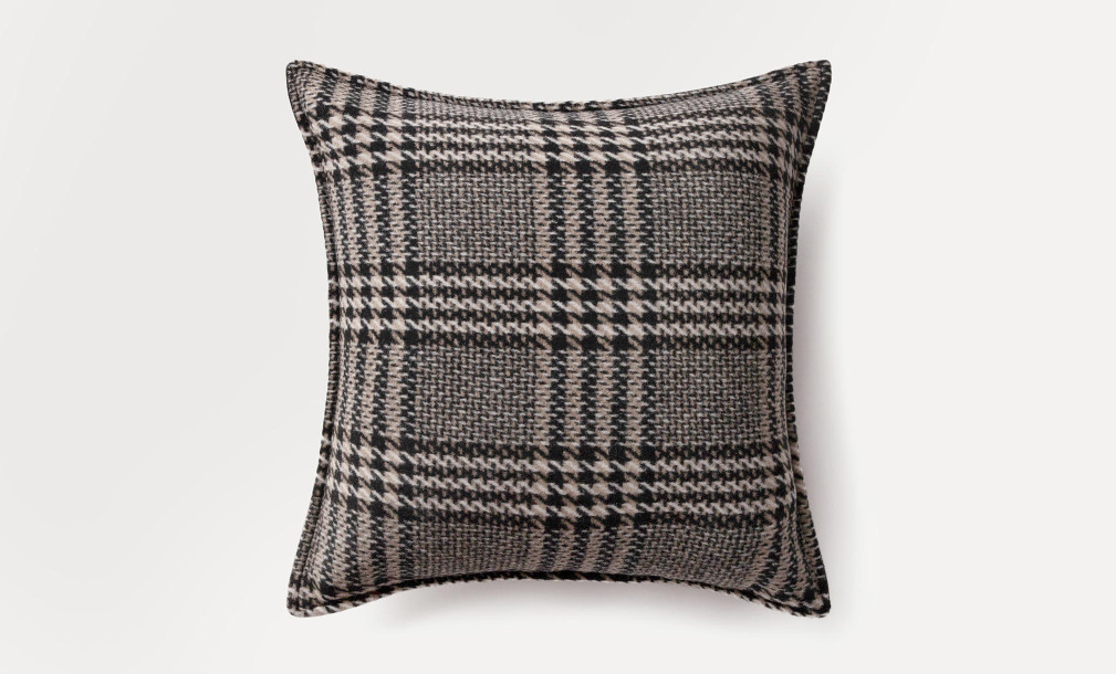 Nilse Cushion