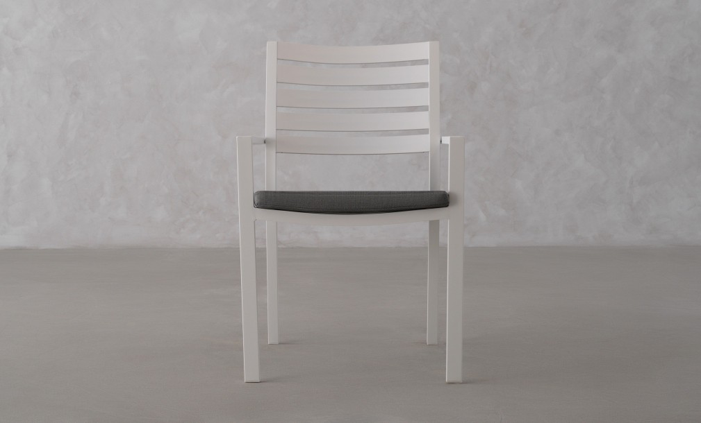 Commet Chair With Cushion White