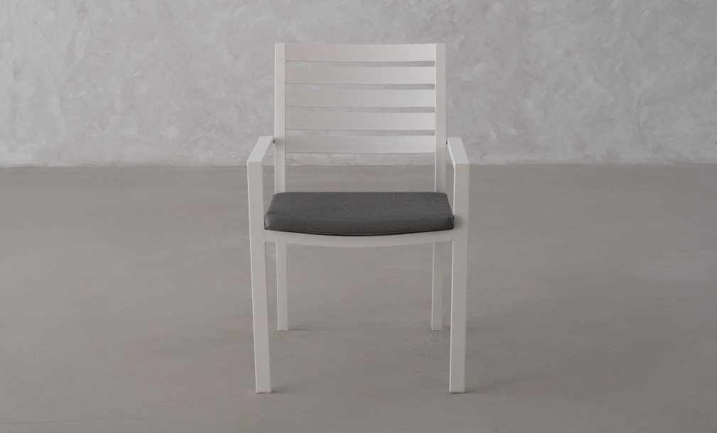 Commet Chair With Cushion White
