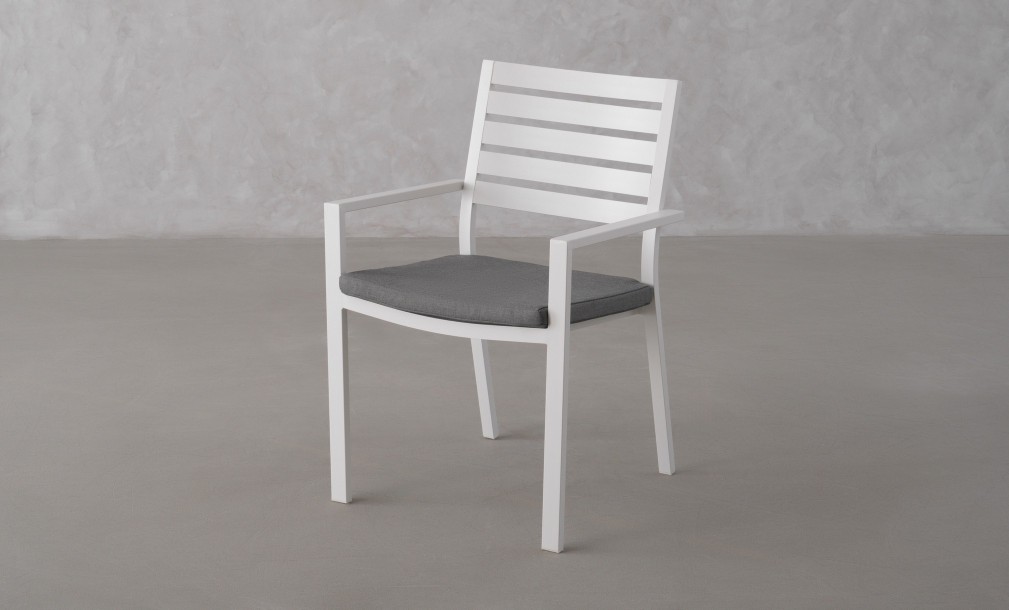 Commet Chair With Cushion White