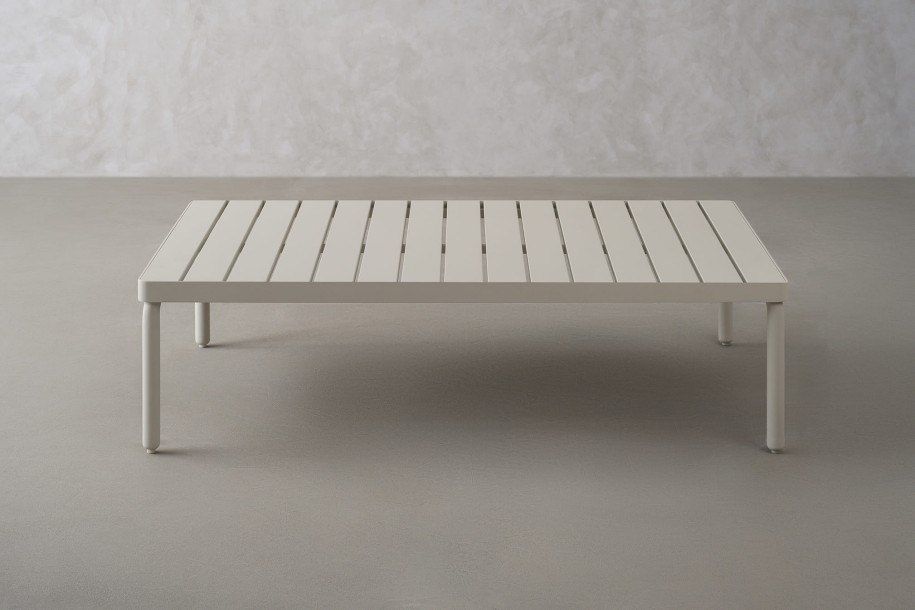 Taormina Light Outdoor Coffee Table Haze Sandy