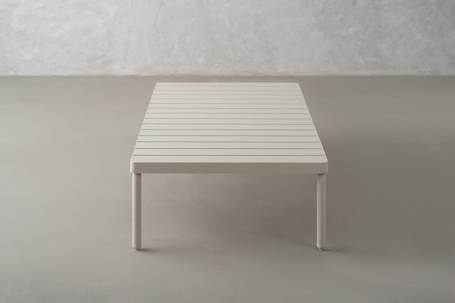 Taormina Light Outdoor Coffee Table Haze Sandy