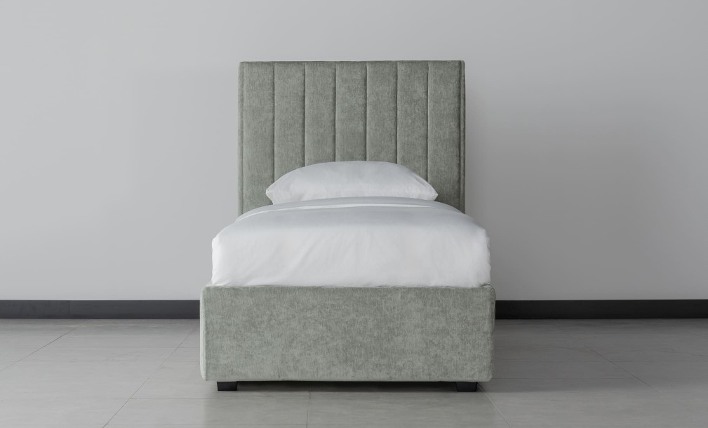 Newberry Stripes (Vertical) Bed 90x200 cm (Fabric: Plushery 40 Powder (Cat. 3))