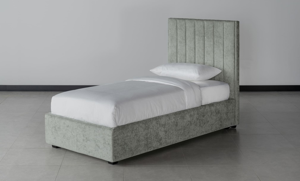 Newberry Stripes (Vertical) Bed 90x200 cm (Fabric: Plushery 40 Powder (Cat. 3))
