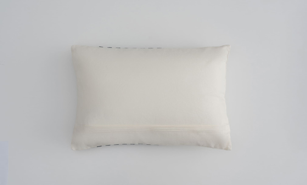 Meridian Cushion 40x60 cm