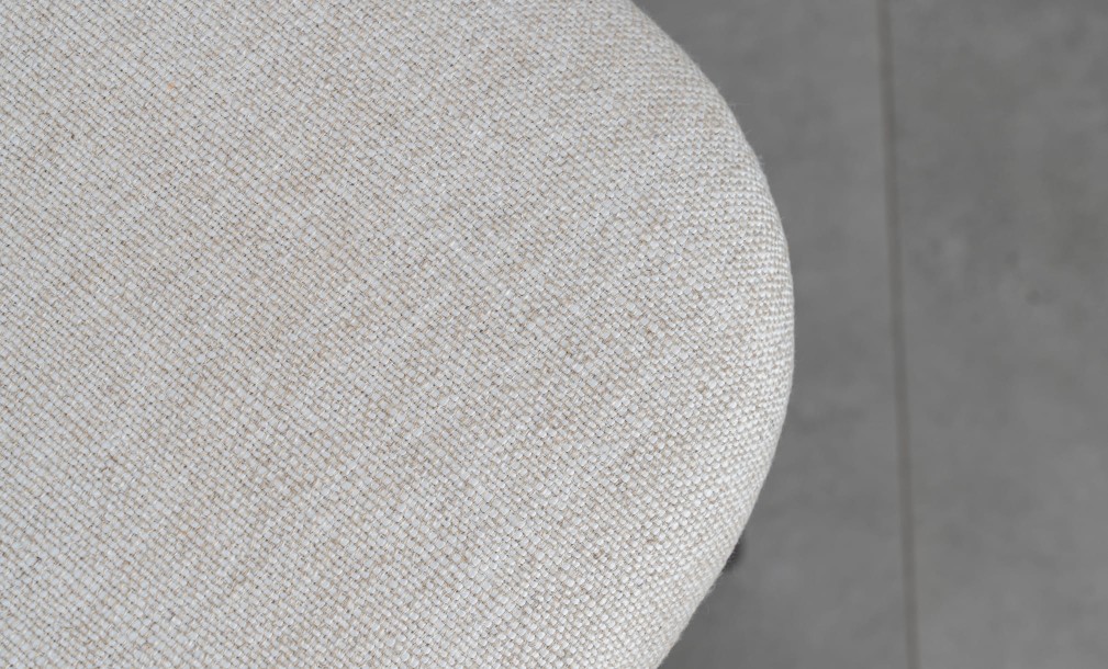 Milton Chair (Fabric: SOFT ROCK 102 MUSLIN (Cat. 3))