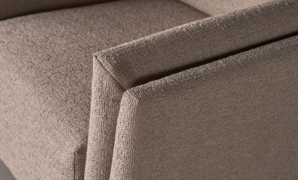 Como Armchair Small (Fabric:  OSCAR PLAIN col.04 Beige)