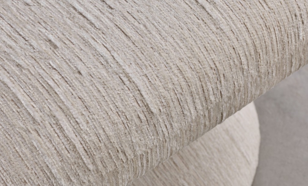 Lennon Swivel Armchair (BERLIN 102)