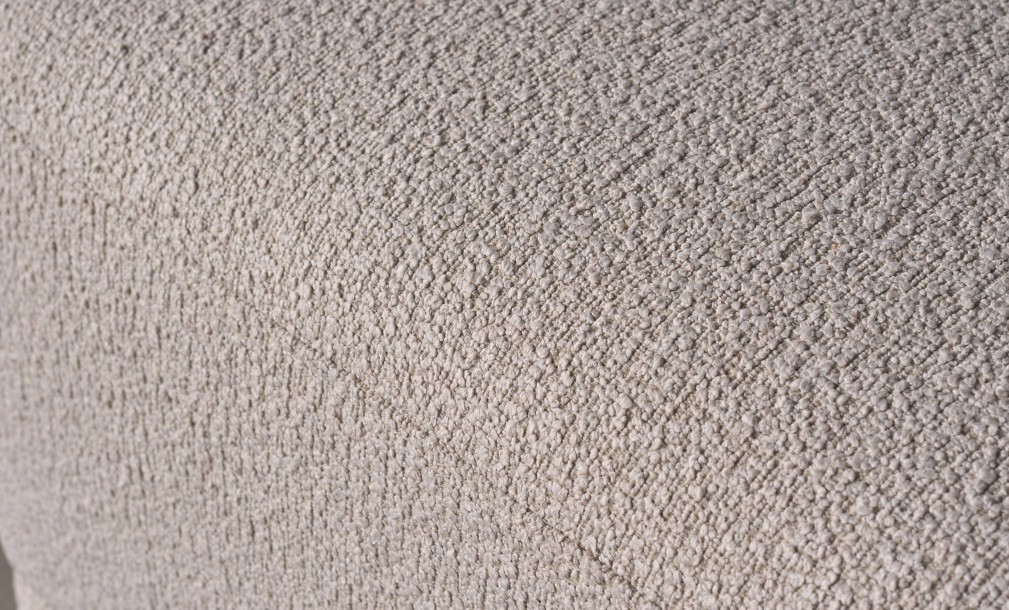 Nuvola Pouf (Fabric: FIORD PLAIN col.102 (Cat. 3))