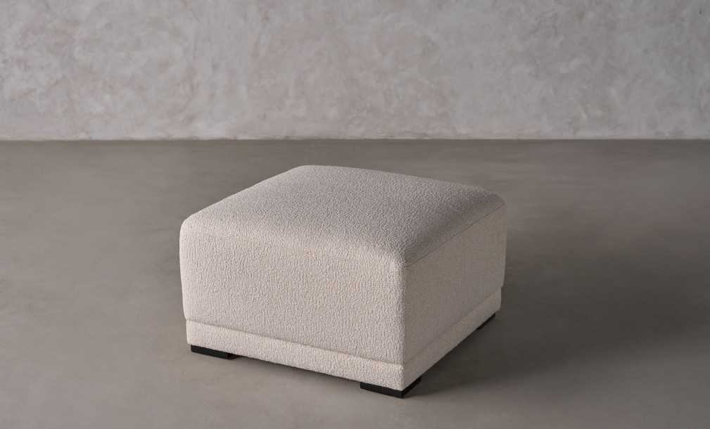 Nuvola Pouf (Fabric: FIORD PLAIN col.102 (Cat. 3))