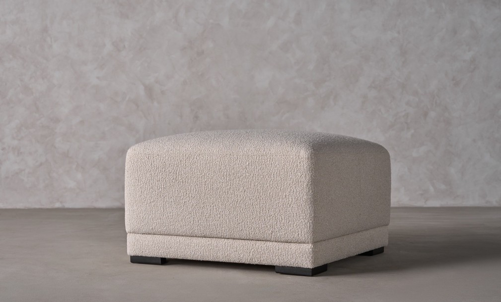 Nuvola Pouf (Fabric: FIORD PLAIN col.102 (Cat. 3))