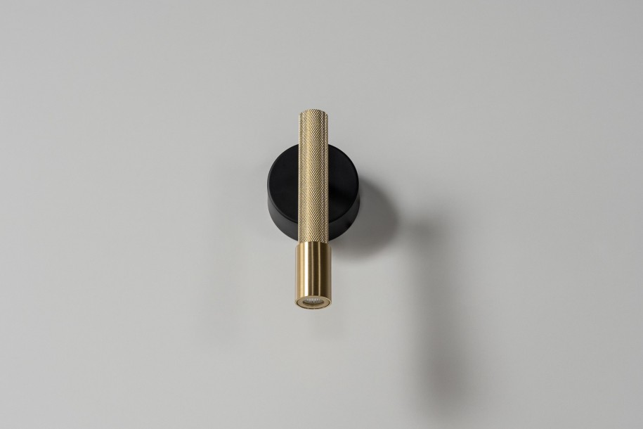 Ycro Single Spot Lamp