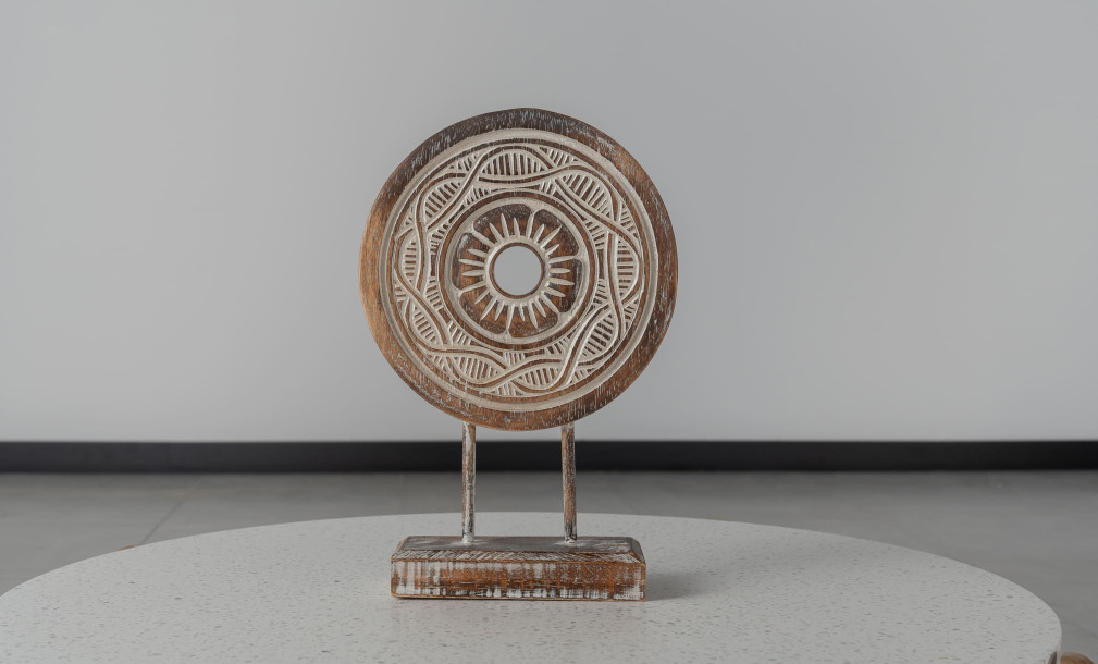 Decorationrative Wooden Disc On Stand With Flower Motif