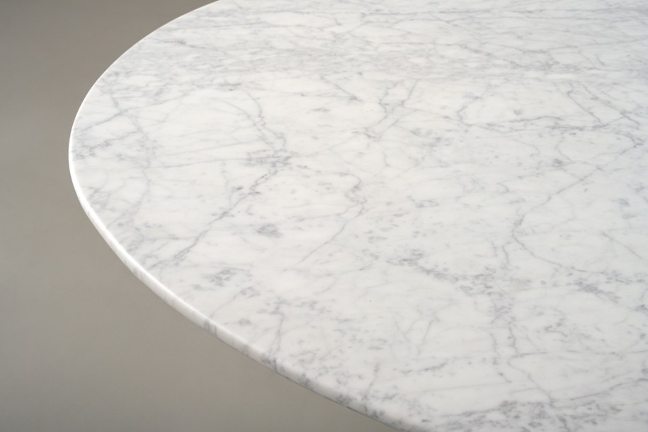 Uno Carrara Oval Dining Table 300 cm