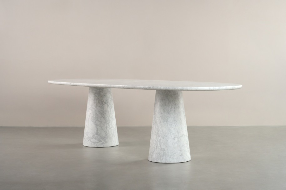 Uno Carrara Oval Dining Table 300 cm