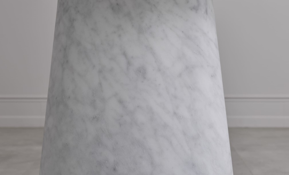 Uno Carrara Round Dining Table D152 cm