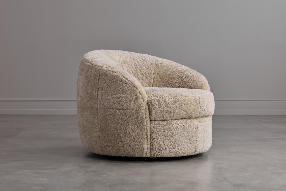 Sennon Swivel Chair Sheepskin