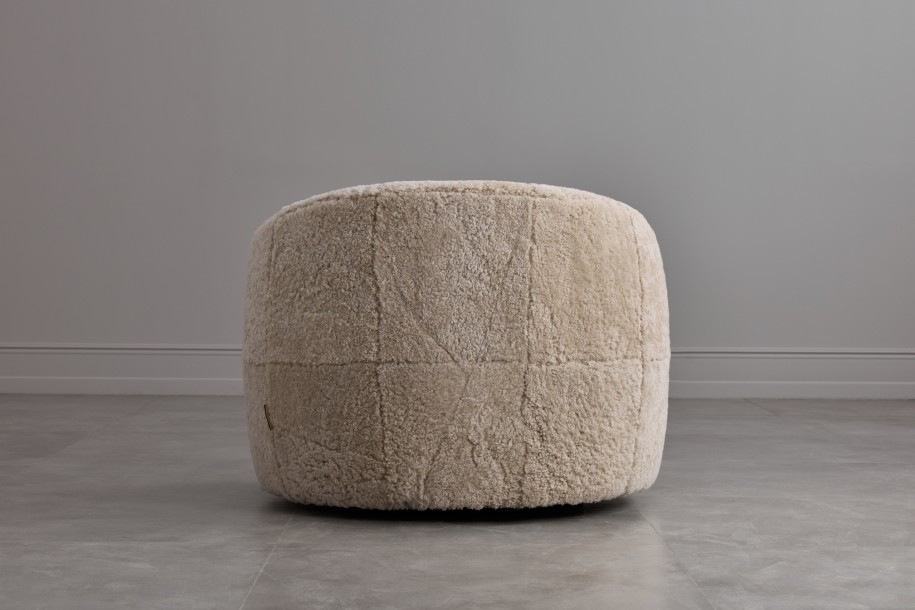 Sennon Swivel Chair Sheepskin