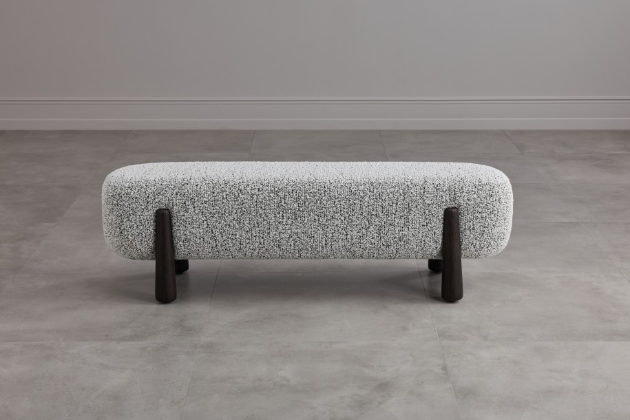 Lauren Bench (A31119A)