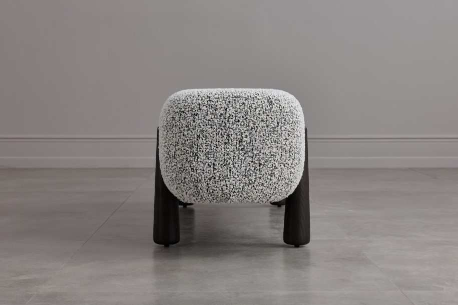 Lauren Bench (A31119A)